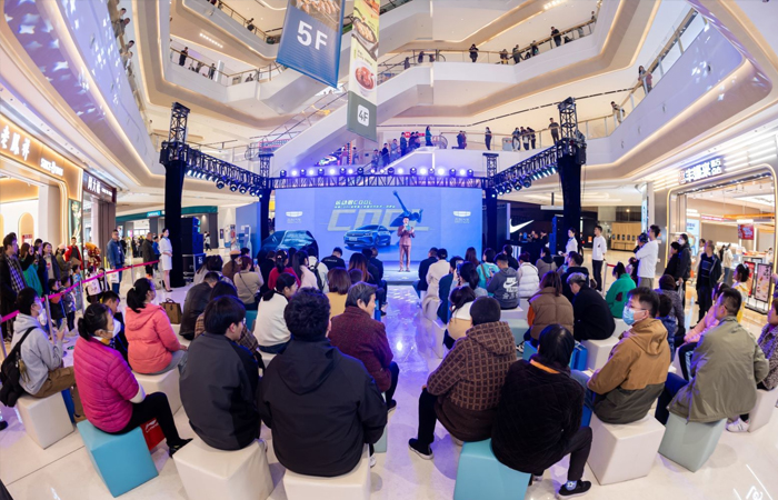 吉利繽瑞COOL冠軍版上市，八萬級家轎新選擇
