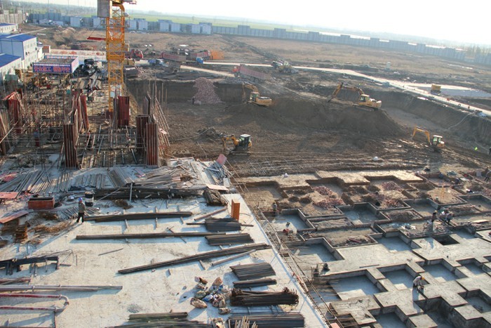 前進中的名邦 奔跑中的公館 