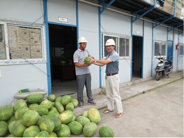 三伏涼來那易得，名邦地產送清涼
